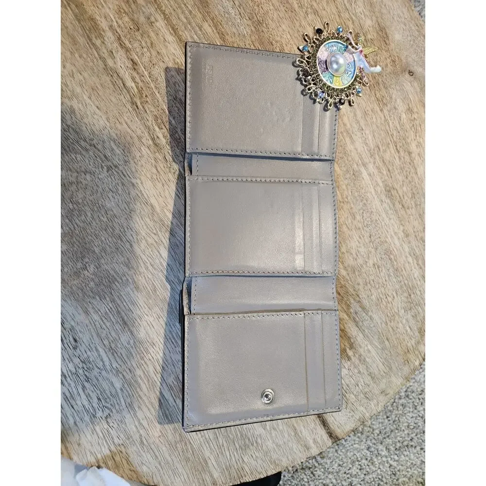 FENDI FF Diamond Bifold Wallet 8M0480-ALWA-238-8210 7211